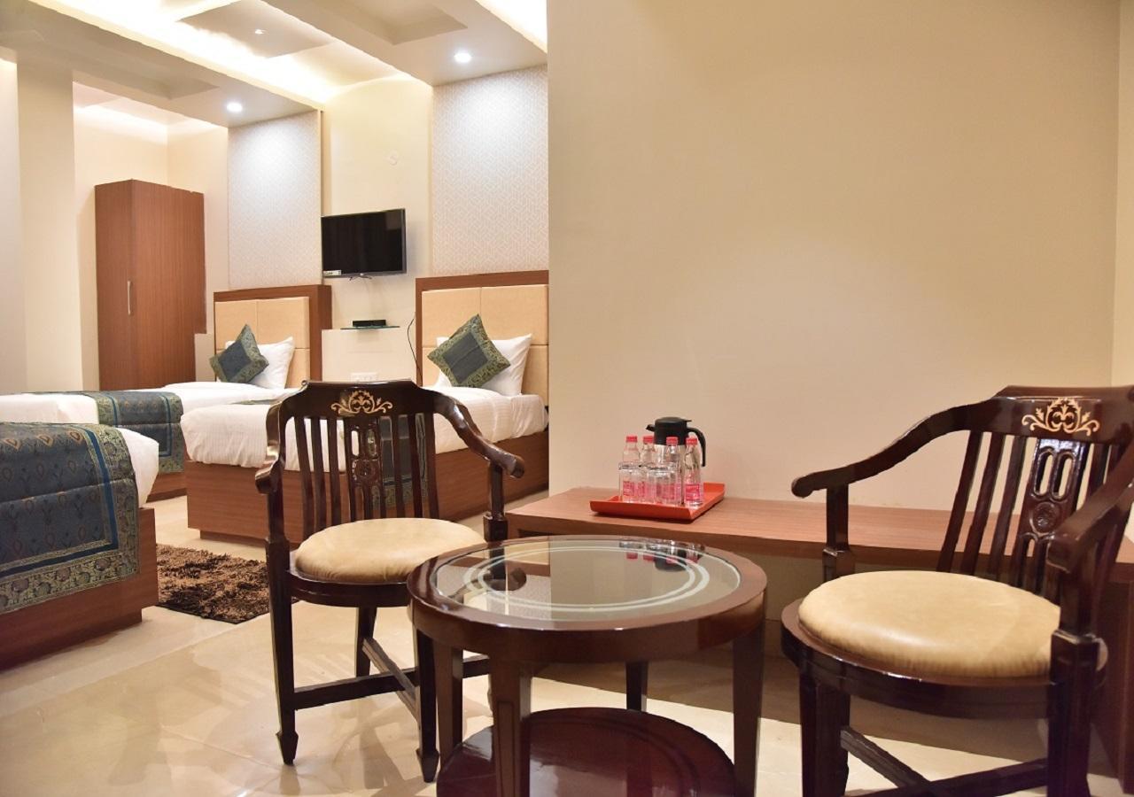 Hotel Rk Grand Βαρανάσι Εξωτερικό φωτογραφία