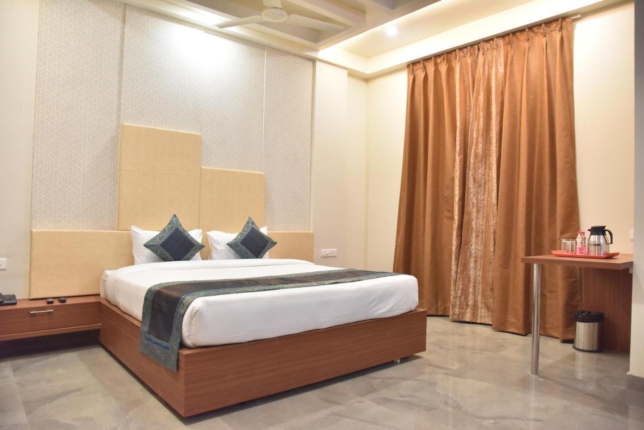 Hotel Rk Grand Βαρανάσι Εξωτερικό φωτογραφία